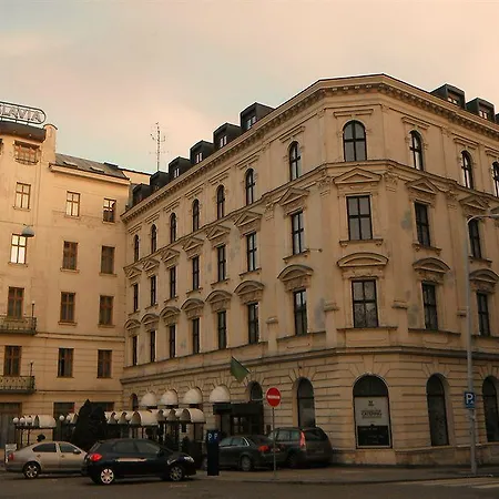 Slavia Готель 4*
