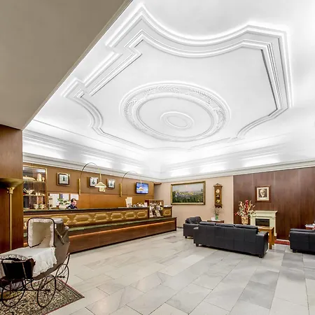 Slavia Готель 4*