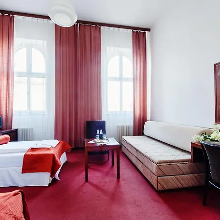 Slavia Готель 4*